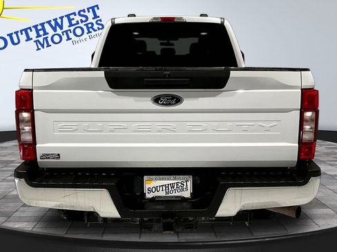 Used 2022 Ford F250 XLT AWD/4WD image 5