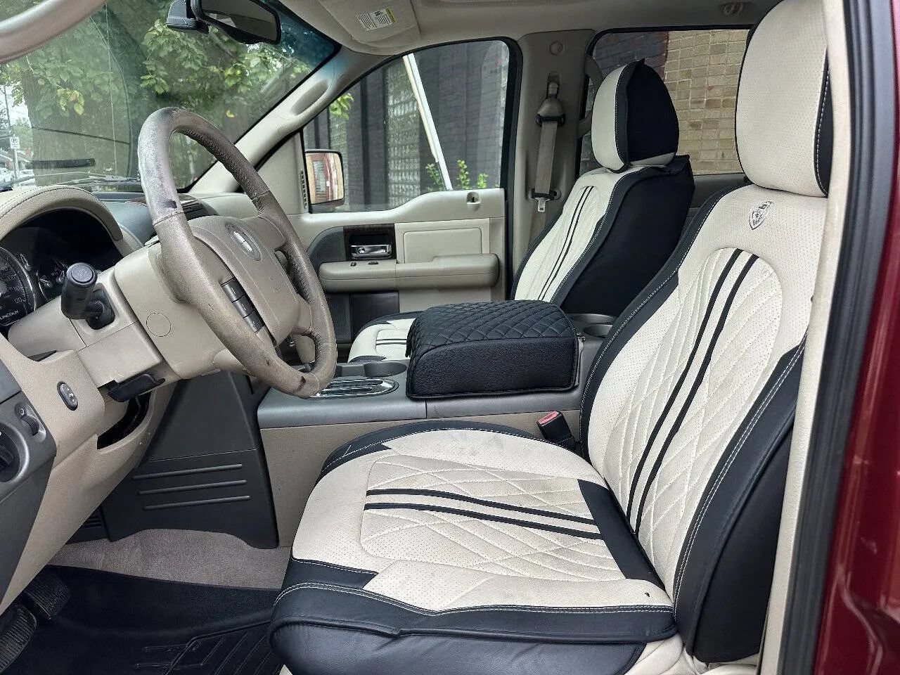 Used 2006 Lincoln Mark LT 4x4 image 12
