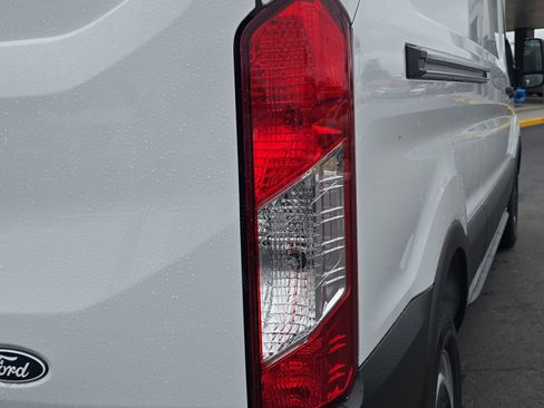 New 2026 Ford Transit 250 148 Medium Roof RWD image 7