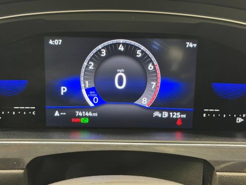 Used 2023 Volkswagen Tiguan SE FWD image 36