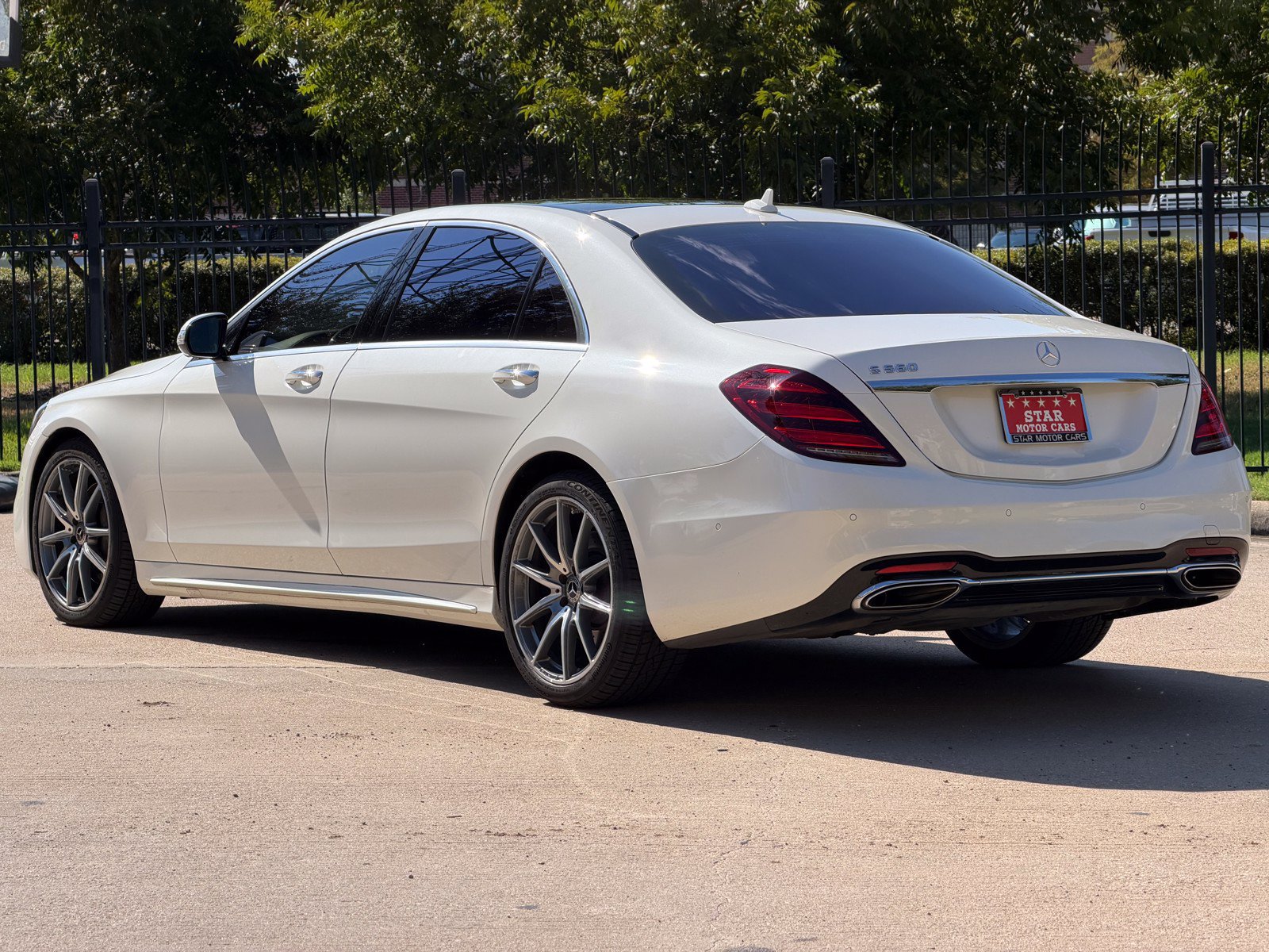 Used 2019 Mercedes-Benz S 560 Sedan image 15
