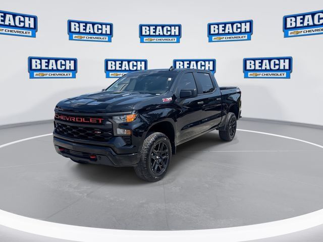 Used 2025 Chevrolet Silverado 1500 Custom Trail Boss AWD/4WD image 4