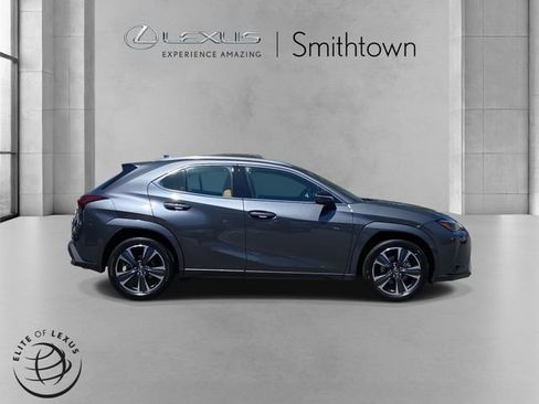Certified 2025 Lexus UX 300h AWD w/ Accessory Package (Z1) image 4
