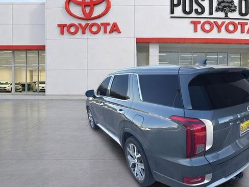 Used 2022 Hyundai Palisade SEL w/ Premium Package FWD image 5