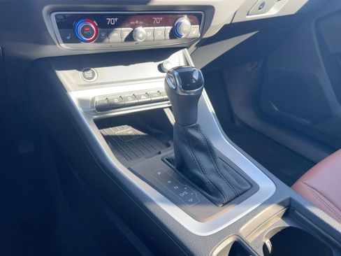 Certified 2025 Audi Q3 2.0T Premium w/ Convenience Package image 18