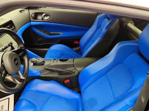 Used 2023 Nissan Z w/ Floor Mat Package (L93) image 21
