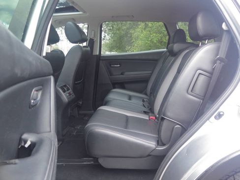 Used 2010 MAZDA CX-9 Touring w/ Moonroof & Bose Audio Pkg image 12