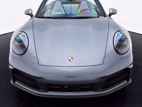 Used 2025 Porsche 911 Carrera RWD image 28