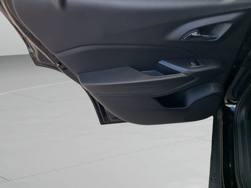 New 2026 Chevrolet Trax LS FWD image 15