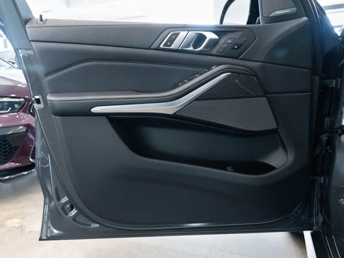 Used 2023 BMW X5 M50i w/ Executive Package image 18