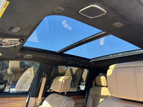 Used 2023 Jeep Grand Wagoneer Series III w/ HD Trailer Tow Package image 34