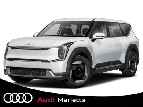 Used 2024 Kia EV9 Land AWD/4WD image 1