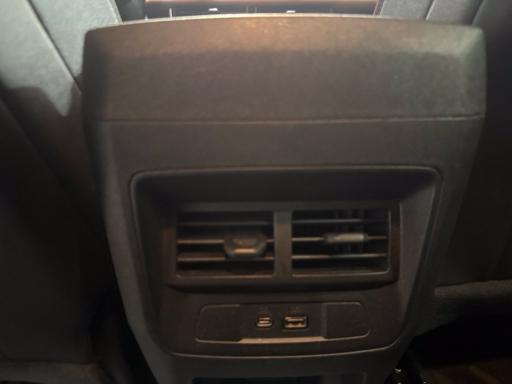 Used 2023 GMC Canyon AT4 w/ AT4 Premium Package AWD/4WD image 14