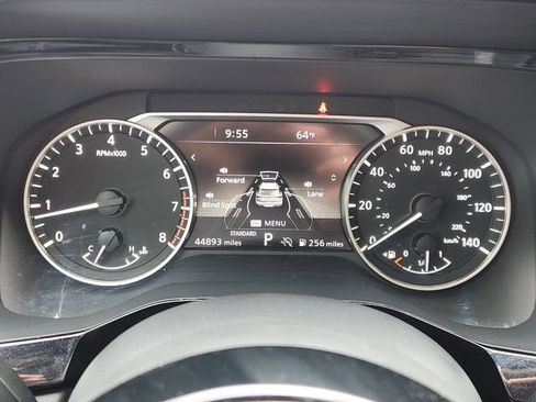 Used 2024 Nissan Pathfinder SL w/ Cargo Package FWD image 7