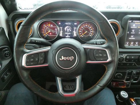 Used 2023 Jeep Gladiator Mojave w/ Cold Weather Group AWD/4WD image 35