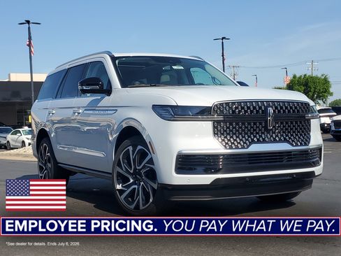 New 2026 Lincoln Navigator Reserve AWD/4WD image 1