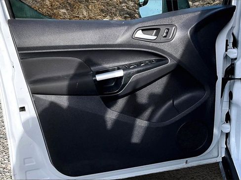 Used 2017 Ford Transit Connect XLT image 21