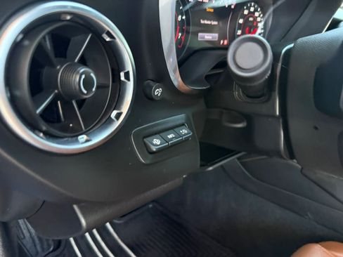 Used 2021 Chevrolet Camaro SS RWD image 30