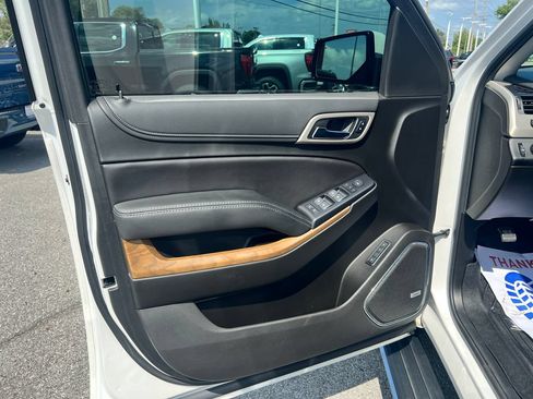 Used 2019 GMC Yukon Denali w/ Denali Ultimate Package AWD/4WD image 16