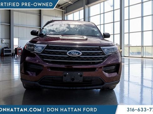 Certified 2022 Ford Explorer XLT w/ Class IV Trailer Tow Package AWD/4WD image 27