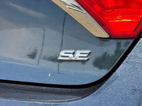 Certified 2017 Toyota Camry SE FWD image 29