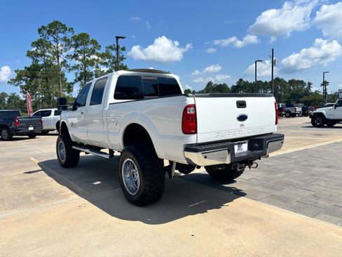 Used 2012 Ford F250 Lariat image 6