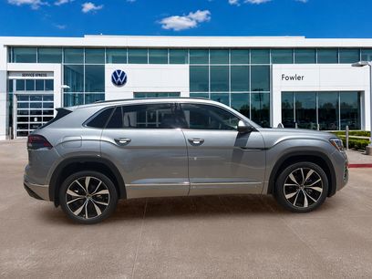 New 2026 Volkswagen Atlas Cross Sport SEL Premium R-Line