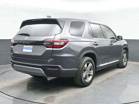 Certified 2025 Honda Pilot EX-L image 10