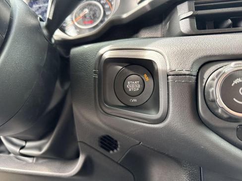 New 2025 Jeep Wrangler Unlimited Rubicon w/ Steel Bumper Group image 24