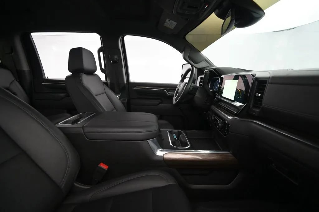 Used 2024 Chevrolet Silverado 2500 LT AWD/4WD image 54