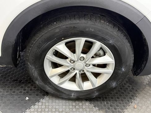 Used 2016 Kia Sorento FWD w/ LX Convenience Package image 13