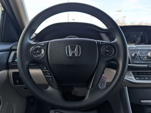 Used 2013 Honda Accord LX image 11
