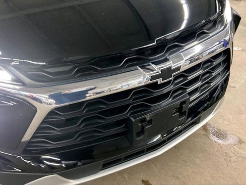 Used 2024 Chevrolet Blazer LT image 32