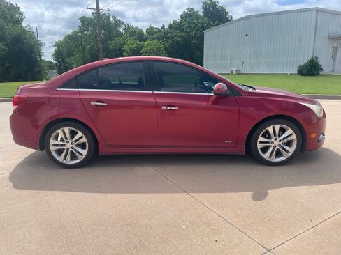 Used 2012 Chevrolet Cruze LTZ w/ RS Package FWD image 4