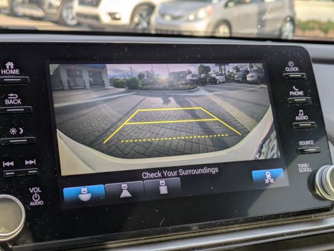 Used 2020 Honda Accord EX image 28