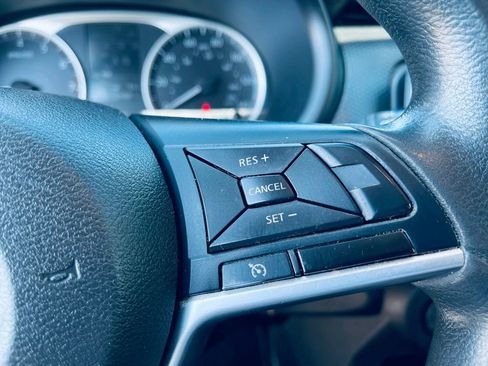 Used 2021 Nissan Kicks S FWD image 16