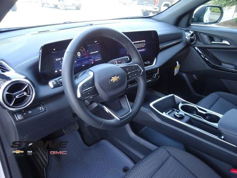 New 2026 Chevrolet Equinox LT FWD image 12