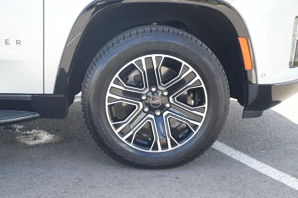 Used 2026 Jeep Grand Wagoneer 2WD w/ Premium Group I image 50