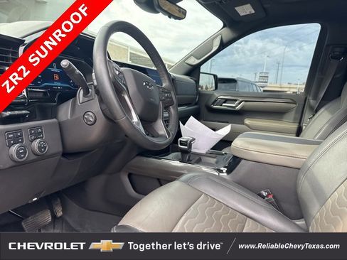 Used 2023 Chevrolet Silverado 1500 ZR2 w/ Technology Package image 26