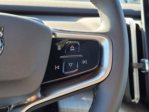 New 2026 Volvo EX30 Plus w/ Protection Package Premier image 13