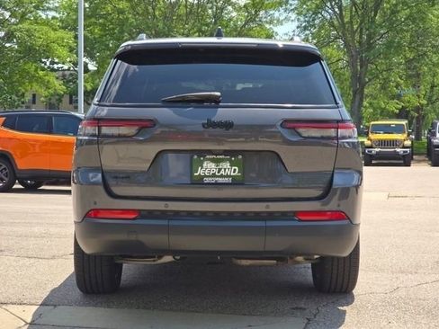 Used 2024 Jeep Grand Cherokee L Altitude AWD/4WD image 29