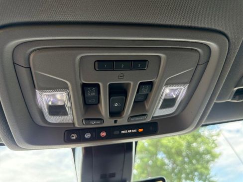 Used 2021 GMC Sierra 1500 Denali w/ Denali Ultimate Package AWD/4WD image 32