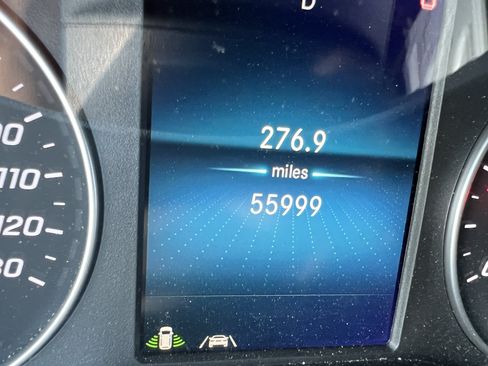 Used 2021 Freightliner Sprinter 2500 RWD image 10