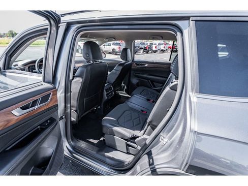 Used 2024 Volkswagen Atlas SE image 23
