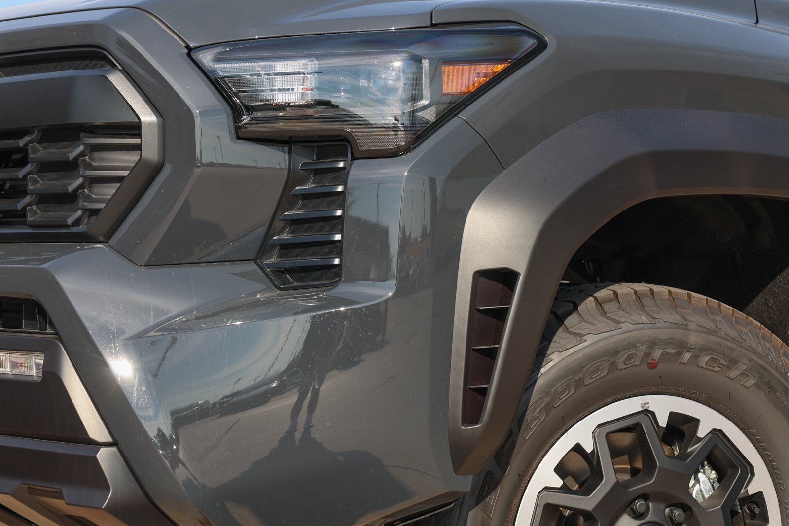New 2026 Toyota Tacoma TRD Off-Road AWD/4WD image 10