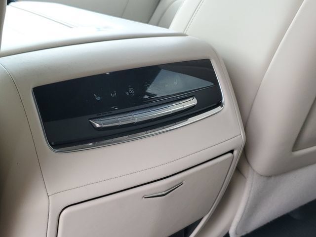Used 2024 Cadillac Escalade Sport Platinum AWD/4WD image 31