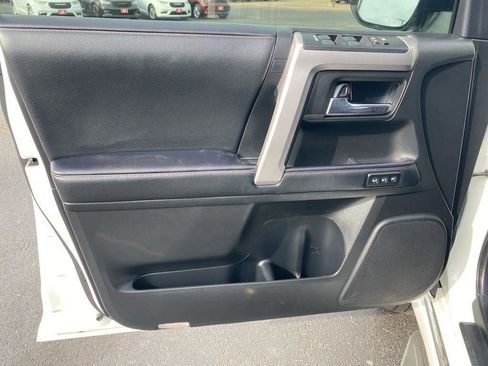 Used 2020 Toyota 4Runner Limited AWD/4WD image 11