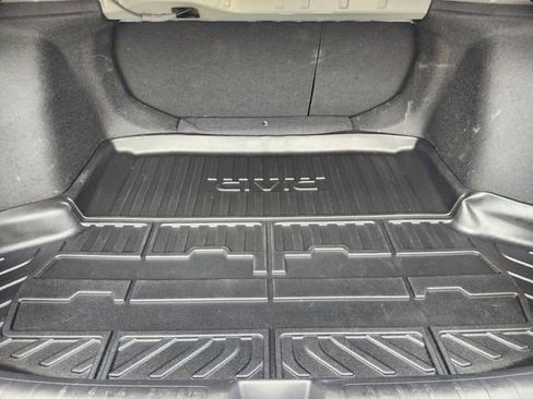 Used 2025 Honda Civic Sport image 32
