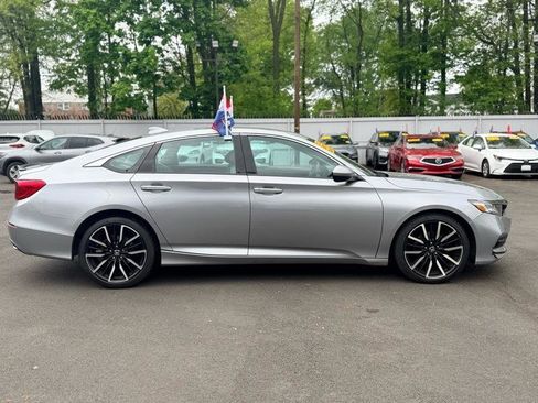 Used 2018 Honda Accord LX image 5