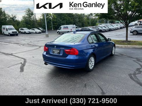 Used 2009 BMW 328i xDrive Sedan AWD/4WD image 5